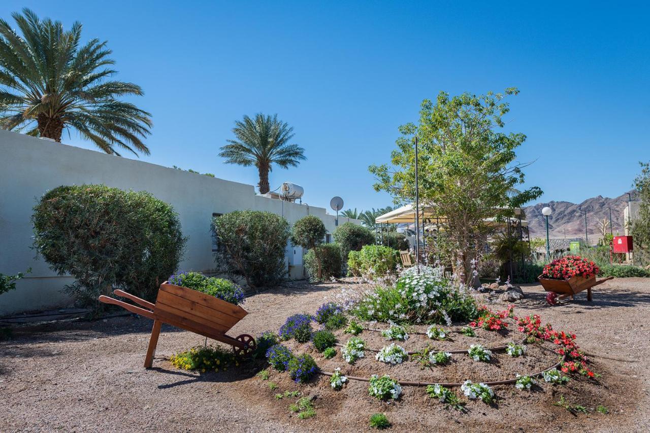 Eilot Kibbutz Country Lodging Hotel Eilat Exterior photo